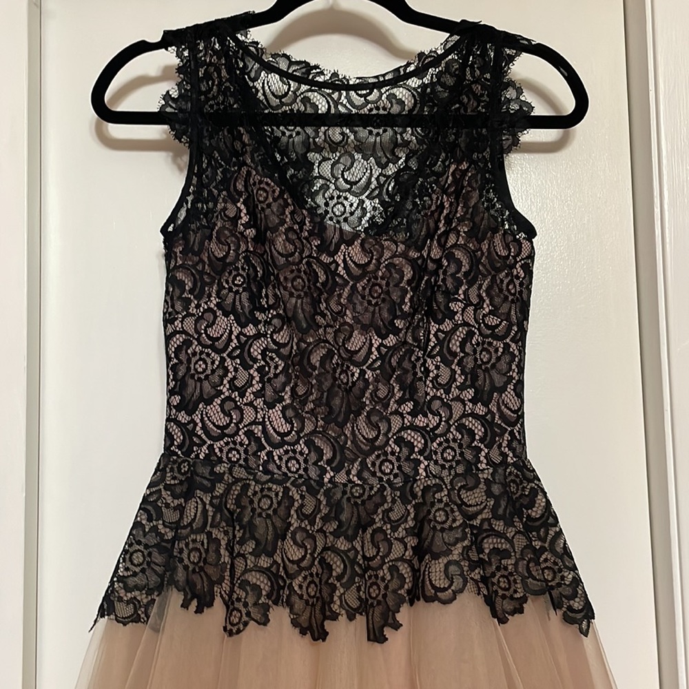 Nha Khanh Size 4 NEW Dress Black Lace Tan Cream Tulle Gown Prom Coctail Dress